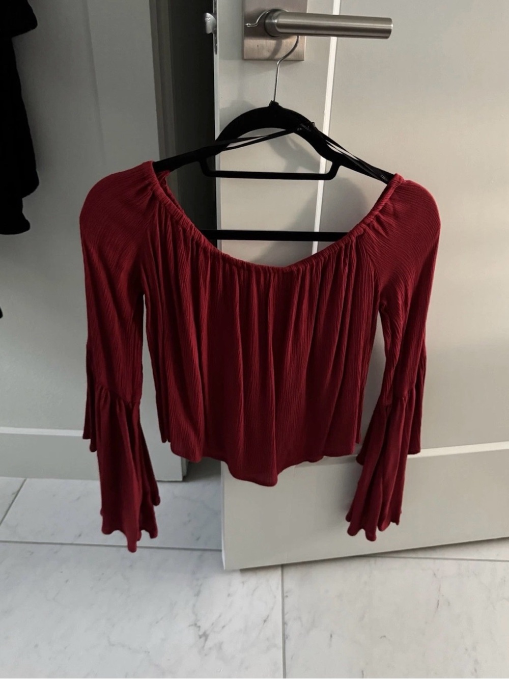 Forever 21 Women’s Off-Shoulder Flare Sleeve Long-Sleeve Top in Deep Red Size S